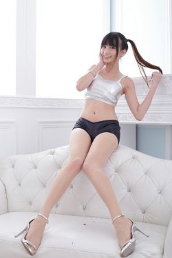 日本乳妇给男子吃奶